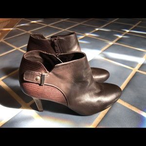 ALFANI Heeled Brown Bootie